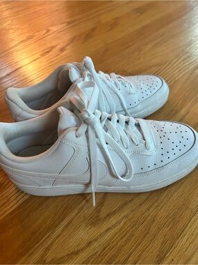 Nike White Leather Low-Top Sneakers with Perforated Toe